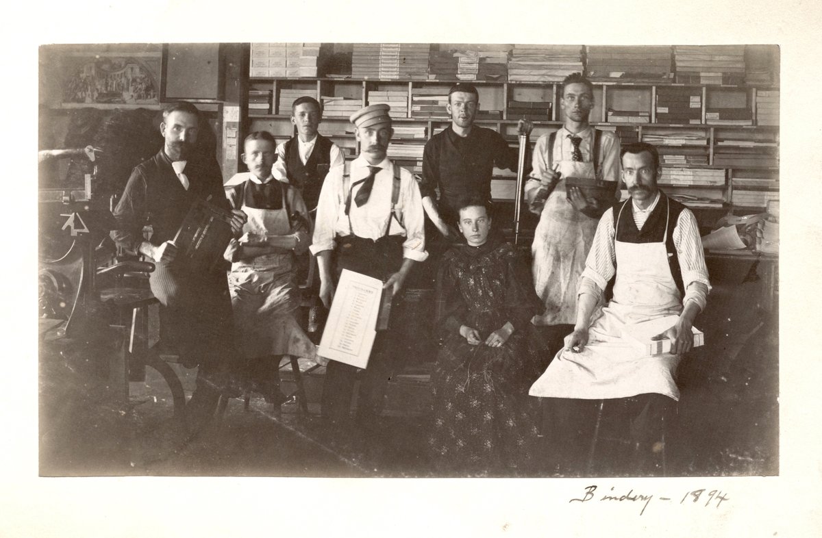 Fisher_Library's tweet image. Have you wondered how the diverse peoples visiting and living on the lands of Canada have embraced print technologies to tell their stories? Please join us next Thurs evening, Nov. 23, for a FREE workshop, Canada in Print. Register at: libcal.library.utoronto.ca/event/3763681.
