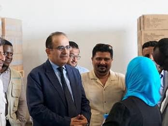 وزير الصحة يدشن توزيع ثلاجات اللقاحات العاملة بالطاقة الشمسية المقدمة من اليونسيف 

facebook.com/share/p/P48PGy…