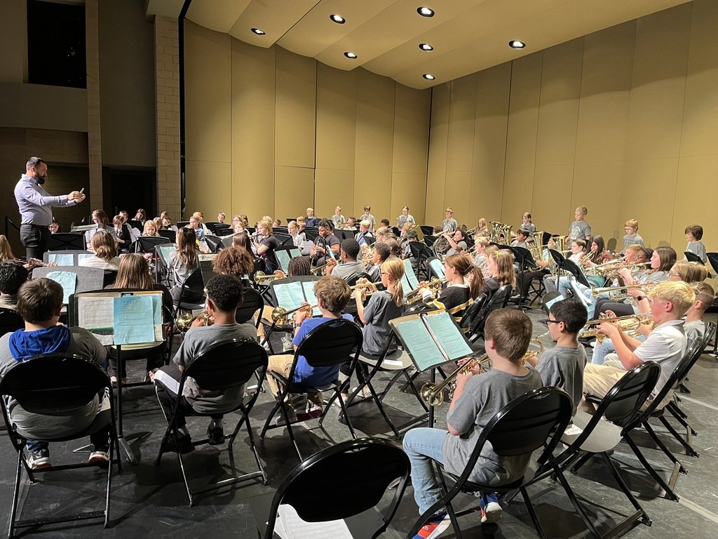 BettSchools's tweet photo. Our amazing 5th grade Band had their first concert last night and did a WONDERFUL job! 90 elementary musicians and their directors have worked over the last nine weeks to prepare for the performance. We are so proud! #BettPride https://t.co/9Ao4OVZUPm