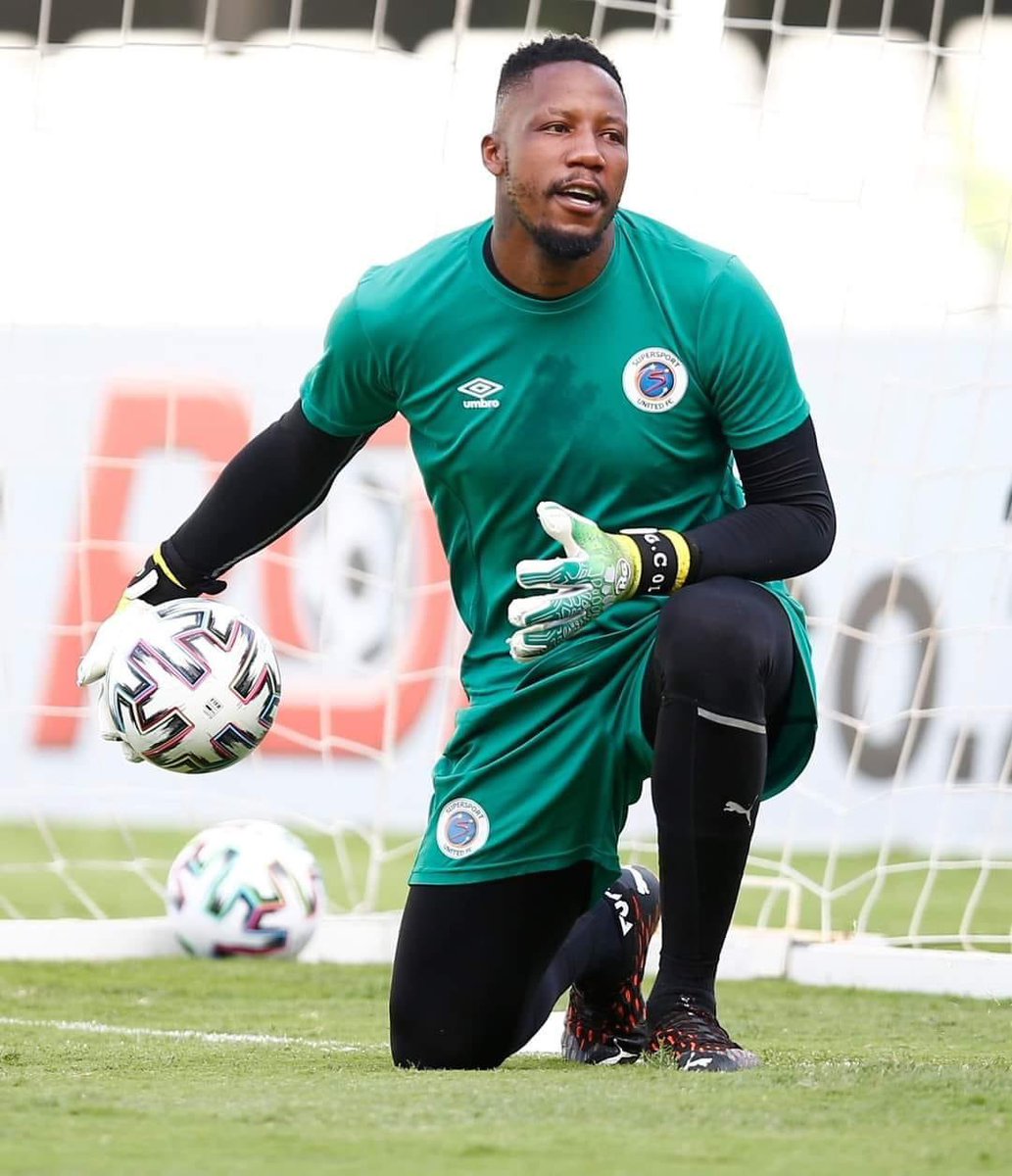 Former Warriors and Dynamos goalkeeper George Chigova dies aged 32. He collapsed and died yesterday at his South African home after having been diagnosed with a heart condition. He had recently returned to soccer after a lengthy break.