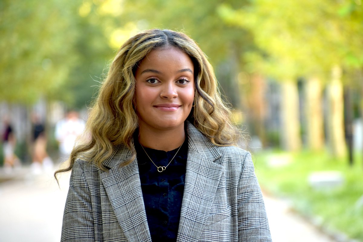 Congratulations to our own Jackie Testamark, among 4 Yale College seniors selected for a Rhodes Scholarship!
Jackie’s exceptional intellect, compassion &amp; generosity make her an incredible Writing Partner in the Yale College Writing Center.
Read more: news.yale.edu/2023/11/13/fou…