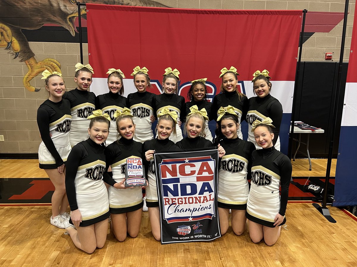 RoyseCityCheer's tweet photo. ✨1st place✨ in the Small Varsity division @ the North Texas Regional Championship! 
Congrats! https://t.co/IdCRDAm5H7