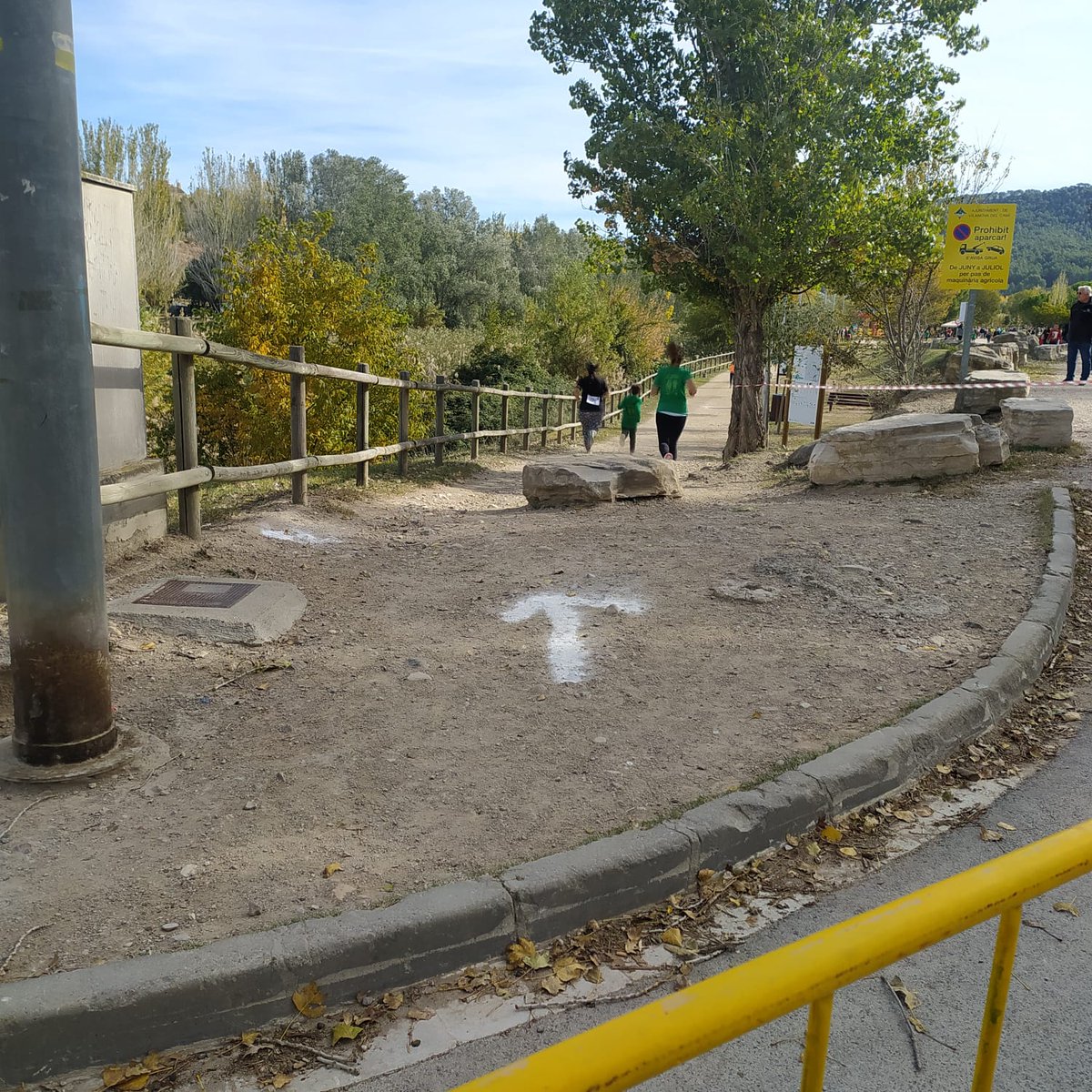 AVPCVilanova's tweet photo. El dia 12 de noviembre Protección Civil garantiza la seguridad de los corredores de la cursa Joan Maragall. https://t.co/1leVm8Lvz0