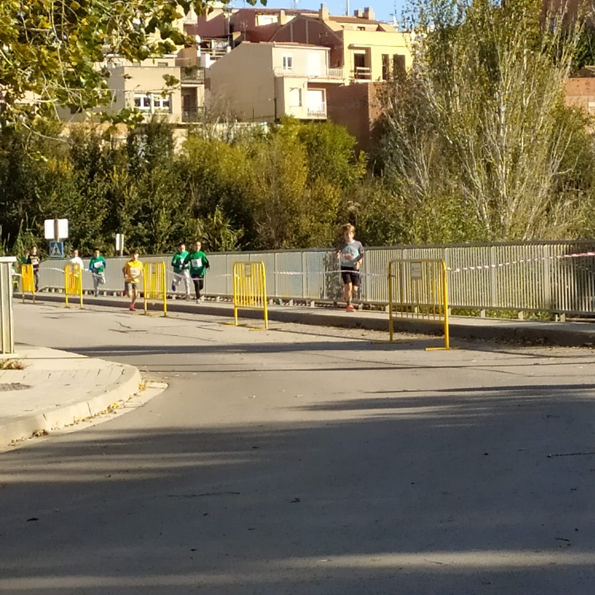 AVPCVilanova's tweet photo. El dia 12 de noviembre Protección Civil garantiza la seguridad de los corredores de la cursa Joan Maragall. https://t.co/1leVm8Lvz0