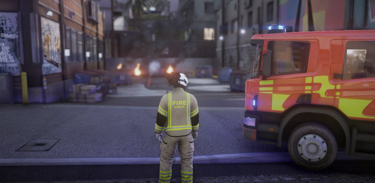 Keep_CalmRP's tweet photo. Dayv Hunter hard at work with the KCFB trucks and equipment https://t.co/kW5Oejwe0n