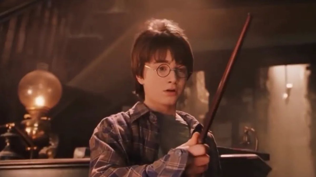 PopBase's tweet photo. ‘Harry Potter and the Sorcerer's Stone’ was released 22 years ago today. https://t.co/iRB0lnGzPG