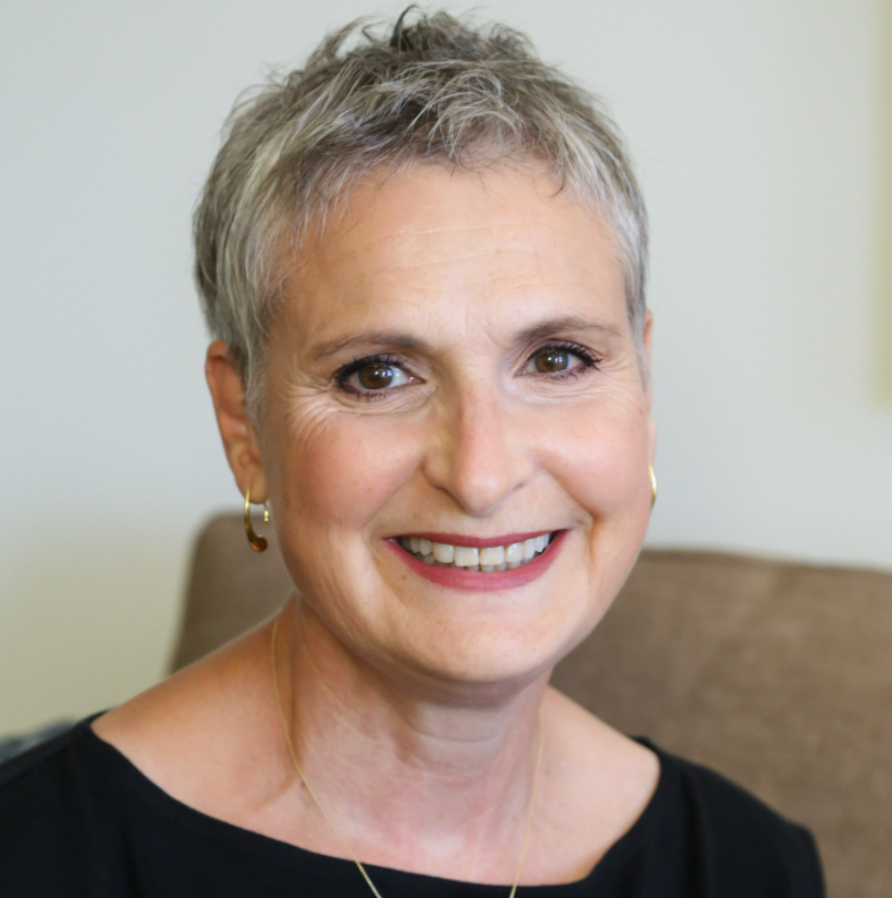 LibraryJournal's tweet image. Leslie Burger Appointed Interim Executive Director of the American Library Association (ALA) ow.ly/mueE50Q7Yxc #libraries #librarians