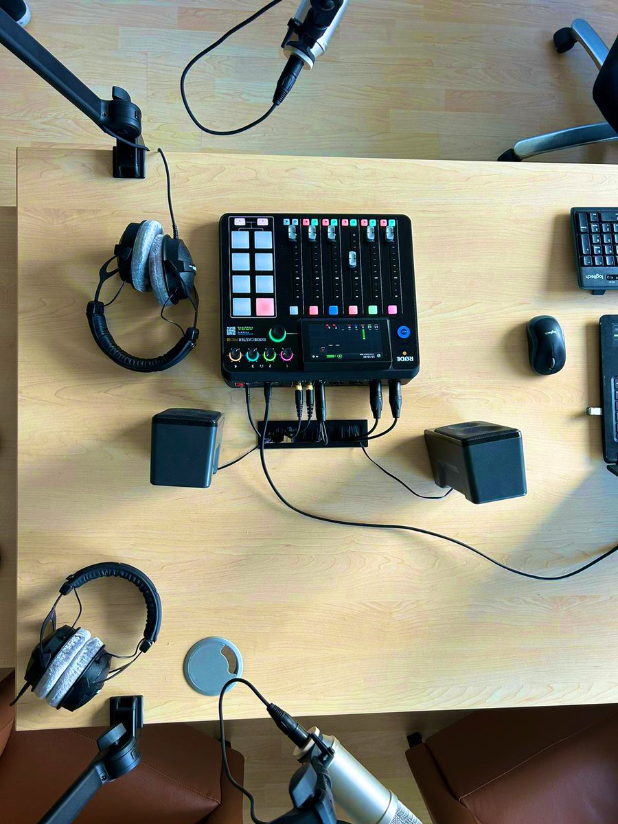Nieuwe (mini) studio @ Radiocoach-kantoor op het Mediapark in Hilversum. #Podcast #coaching
