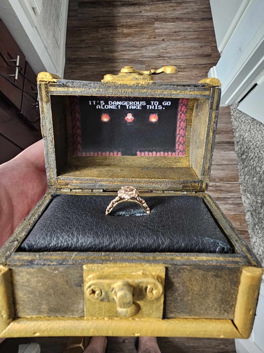 PixelSSB's tweet image. I got engaged at Nintendo world under Princess Peaches Arch🩷 11/9/23 💍🩷