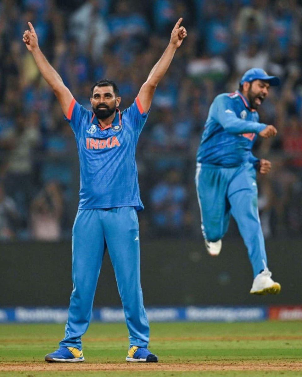 🛑 Stop Scrolling 🛑 This is a Mohammad #Shami appreciation post. He deserves a million likes. What a bowler! #INDvsNZ #IndiaVsNewZealand