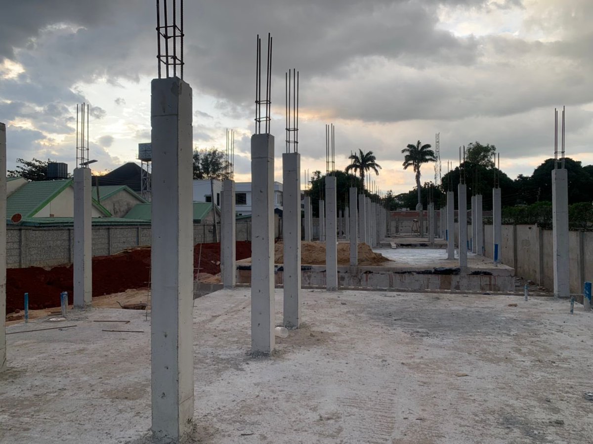 Ahmad_rufai88's tweet photo. From blueprints to reality 💯✅ Handing over the keys to another satisfied client.
Kudos to the entire crew!🚧👷🏾‍♂️@Mr_onimS @1Usmane https://t.co/fKFjxxzxUB