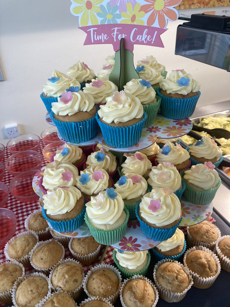 Parent lunch today <a href="/BurtonFieldsSch/">Burton Fields School</a> 😋<a href="/LouisaMellors/">Louisa Mellors</a> <a href="/AdamMellors/">Adam mellors</a> <a href="/mellorscatering/">Mellors Catering Services</a>