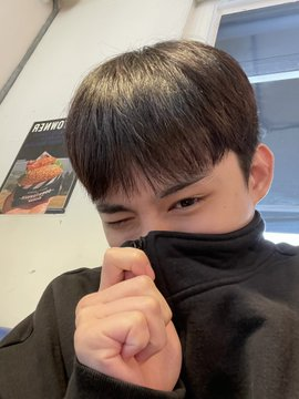 TO1FRANCE's tweet photo. 📝| upTOdate| 281023

[#JYOU]

Aujourd'hui, Jisoo et 🦊

#TO1 #티오원 #제이유

Cr :@TO1_members
#🦋 https://t.co/B6qpYEnK1R