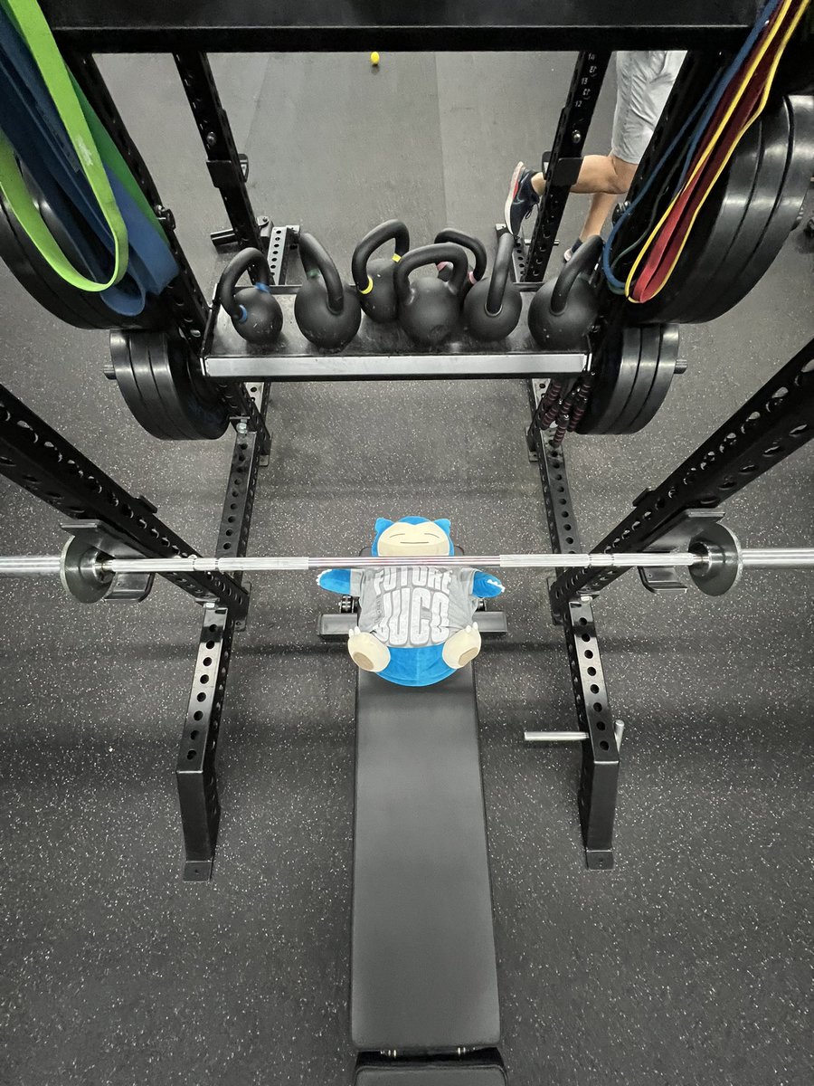 BauerOutage's tweet photo. Gotta respect @KingofJUCO work ethic. Guy is in the gym getting an early morning lift in on an off day. #Grinding https://t.co/9yIZgKBrJA