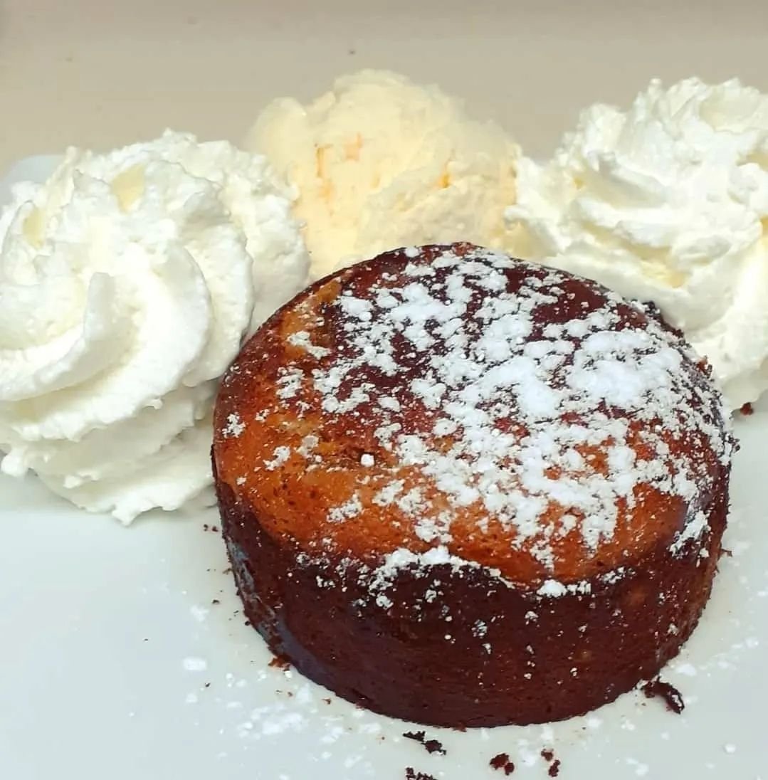 ¿Has probado nuestro coulant? Es casero, lo hacemos  al momento. Un postre espectacular . 
Te esperamos hoy a partir de las 20h -  Rubio iOrs 286 de <a href="/cornella20/">cornella2.0</a>

#coulant #coulantdechocolate #coulantdedulcedeleche #delivery #takeaway #cornella #carace #chivitolovers