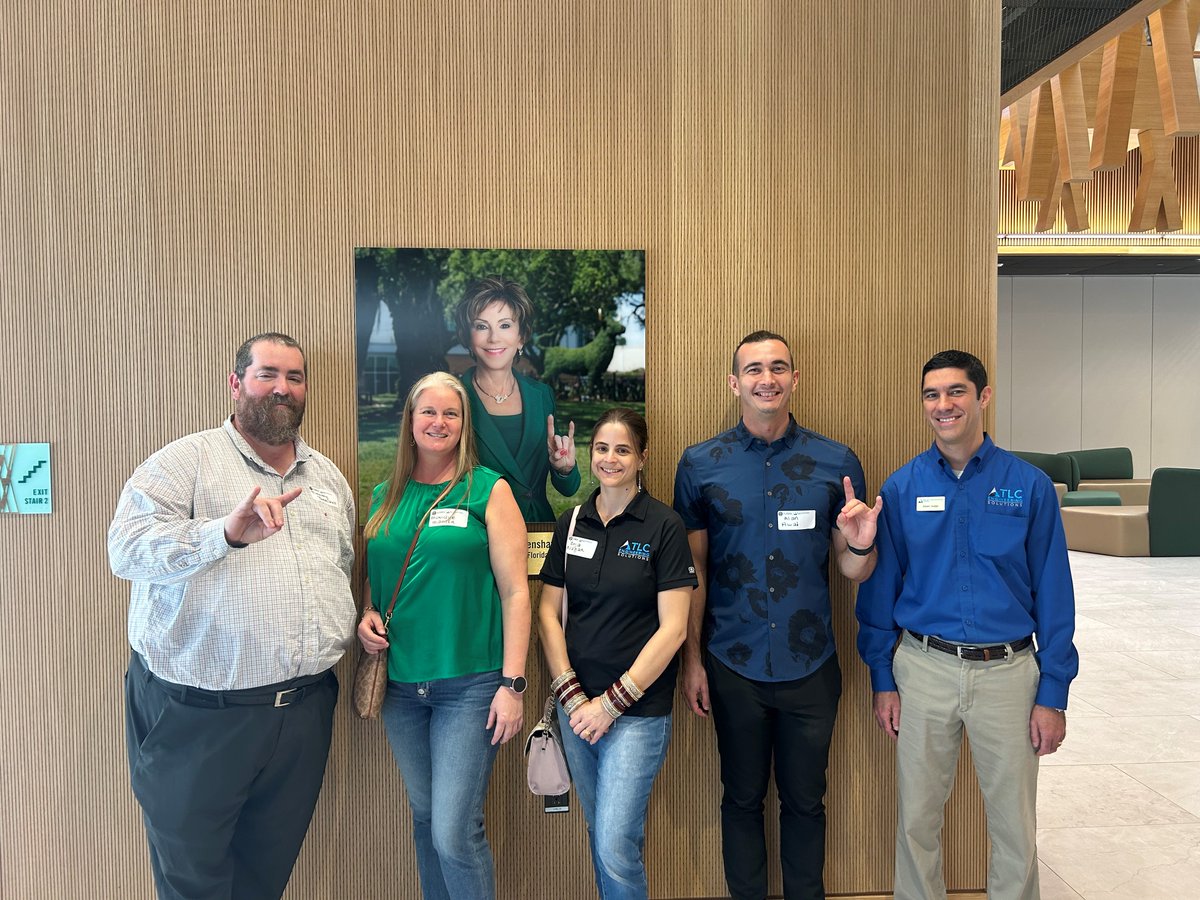 TLC_Engineering's tweet image. We’re reflecting on the fantastic tour of the USF Honors College with USGBC Florida. We had a great time exploring innovation and sustainability. 
#USFTour #FacilityInsights #EventMemories #OnCampusTour #USGBCFlorida