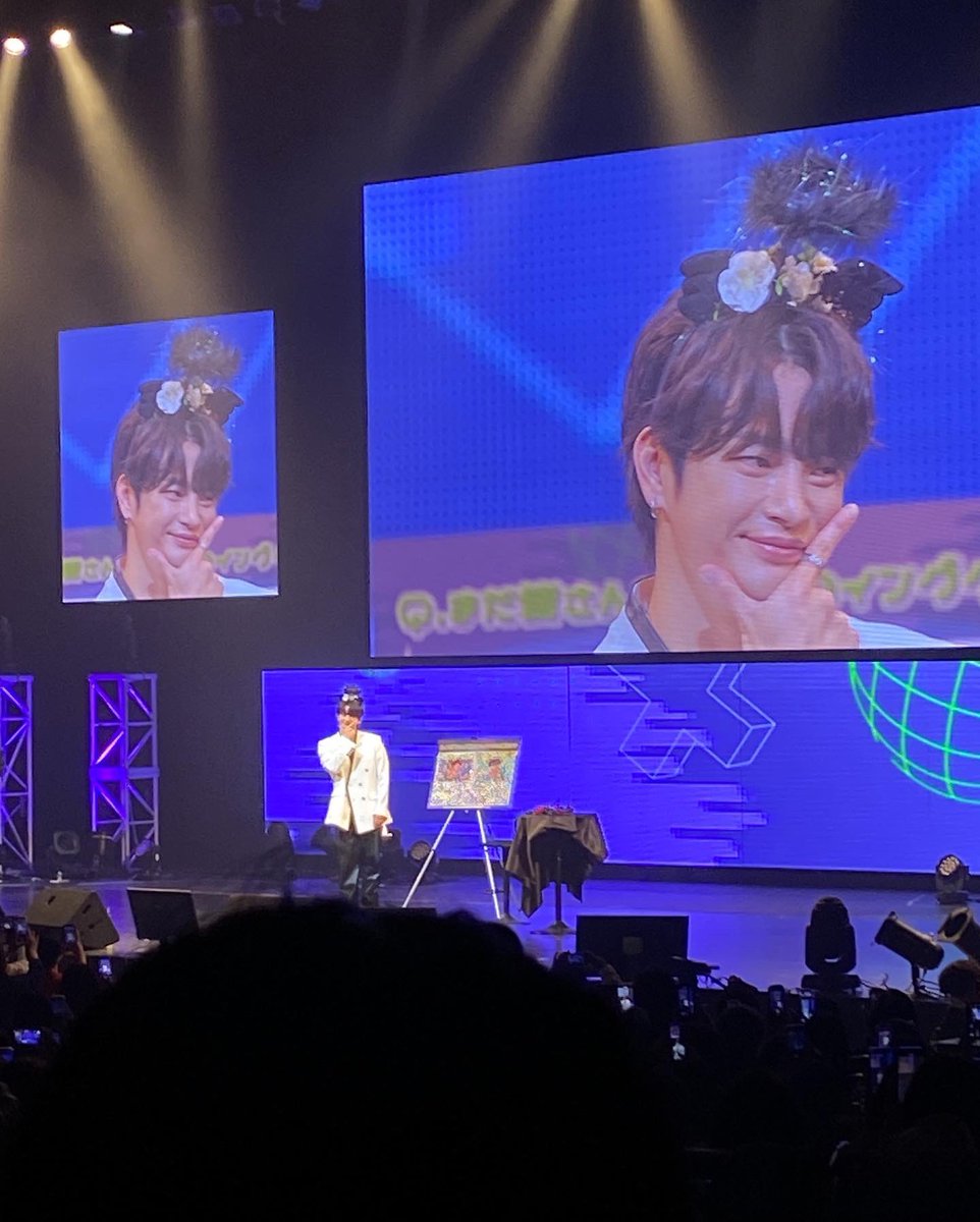 seo_ssss's tweet photo. 오빠 진짜 고마워!!!
귀여워서 미안해♪너무 귀여웠어ㅋㅋㅋㅋㅋ
오늘도 사랑과 행복을 많이 받았어!!
앞으로도 같이 꽃길만 걷자!!
오빠 사랑해💛

#서인국 
#일본데뷔10주년팬콘서트INTHEX
#IN_THE_X大阪 https://t.co/Xn4FgGpGZc