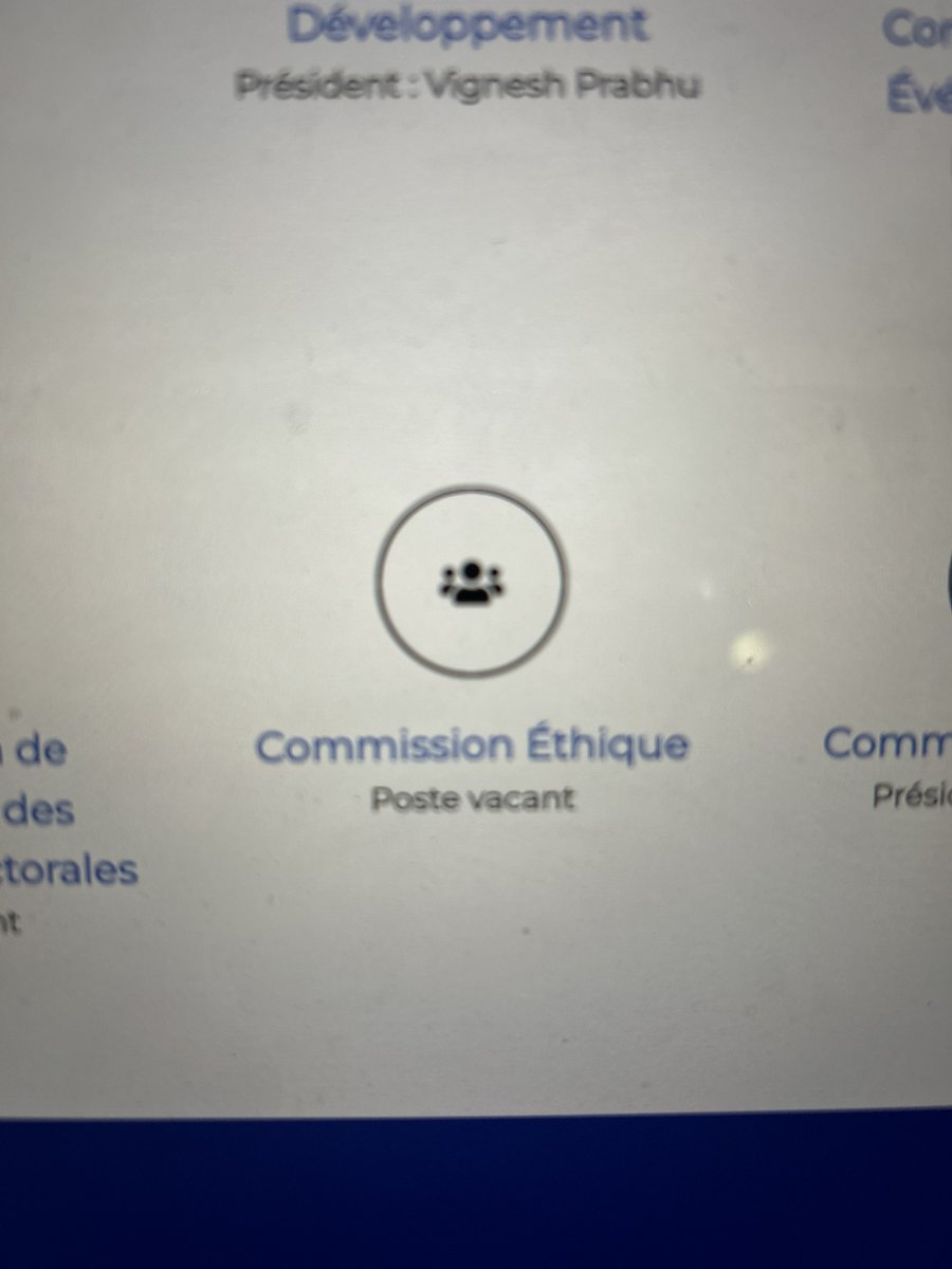 #CricketinFrance What an irony. On the France Cricket website, the only unfilled Commissions are: Legal and Regulations Commission, Women's Commission, Electoral Monitoring Commission and... Ethics Commission. April fool's joke? It's November 15.