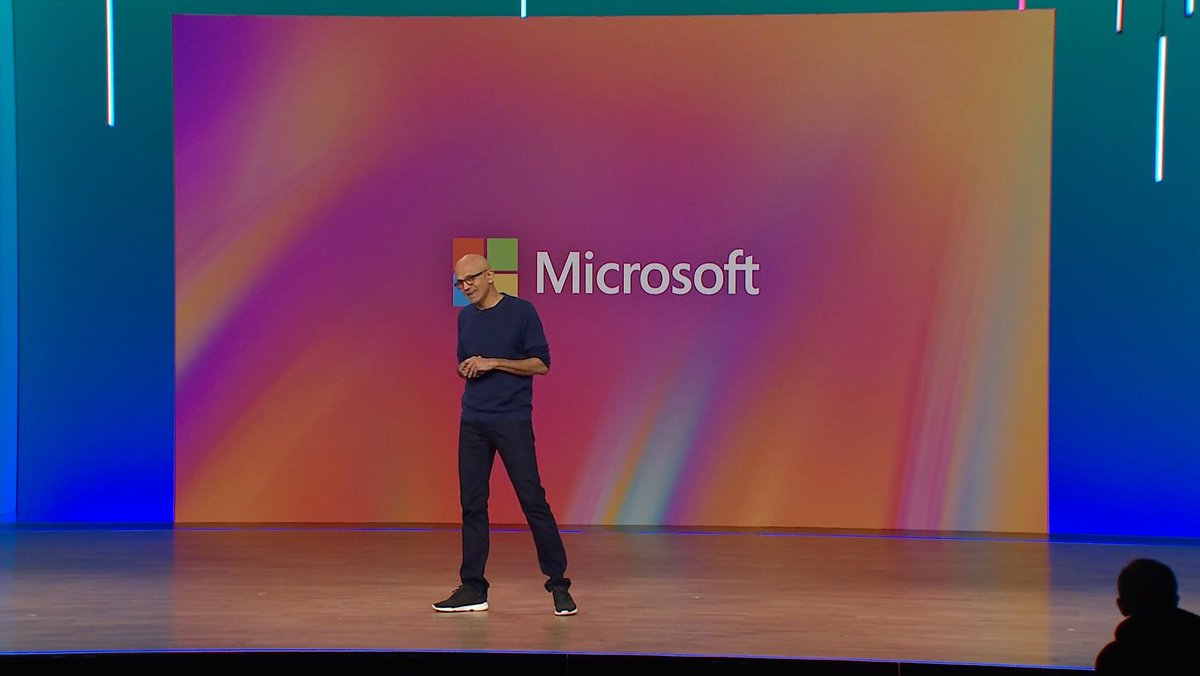 SiddyJobe's tweet image. #MSIgnite is kicking off with the keynote of @satyanadella:  we&apos;re not just talking about it as a technology, that&apos;s new and interesting, but we&apos;re getting into the details of product making deployment. #ExpoTech