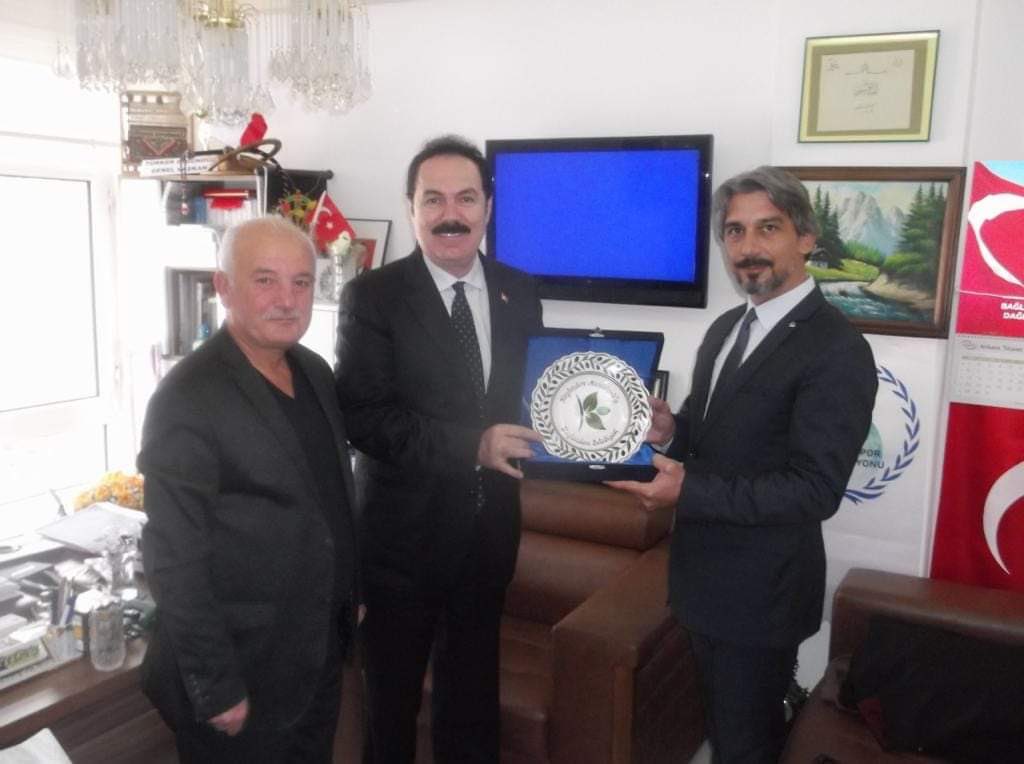 DÜNYA GENÇLİK VE SPOR KONFEDERASYONU (@dgskon) on Twitter photo "Gitmediğimiz yer,
sıkmadığımız el🤚bizim değildir.🤝
Yapmadığımız gönülde yerimiz yoktur…”❣️<a href="/dgskon/">DÜNYA GENÇLİK VE SPOR KONFEDERASYONU</a>🌿💯
<a href="/turkeraygunduz/">Türker AYGÜNDÜZ</a> <a href="/TahsinK48137370/">Tahsin KOÇ</a> <a href="/BagdatTarik/">☀️ Tarık Bağdat</a> <a href="/CelalTANdgskon/">Celal TAN</a> <a href="/balikoybel/">Balıköy Belediyesi</a> #MehmetAliAkcan #AvAliTürker <a href="/AnkaraDgskon/">Ankara</a> <a href="/DgskonAnkara/">DGSKON ÇANKAYA</a> <a href="/OhbeFederasyonu/">Okullarda Hayat Boyu Eğitim Spor Federasyonu</a> <a href="/iletisim/">T.C. İletişim Başkanlığı</a> <a href="/icisleriSTi/">Sivil Toplumla İlişkiler Genel Müdürlüğü</a> #GS "Gitmediğimiz yer,
sıkmadığımız el🤚bizim değildir.🤝
Yapmadığımız gönülde yerimiz yoktur…”❣️<a href="/dgskon/">DÜNYA GENÇLİK VE SPOR KONFEDERASYONU</a>🌿💯
<a href="/turkeraygunduz/">Türker AYGÜNDÜZ</a> <a href="/TahsinK48137370/">Tahsin KOÇ</a> <a href="/BagdatTarik/">☀️ Tarık Bağdat</a> <a href="/CelalTANdgskon/">Celal TAN</a> <a href="/balikoybel/">Balıköy Belediyesi</a> #MehmetAliAkcan #AvAliTürker <a href="/AnkaraDgskon/">Ankara</a> <a href="/DgskonAnkara/">DGSKON ÇANKAYA</a> <a href="/OhbeFederasyonu/">Okullarda Hayat Boyu Eğitim Spor Federasyonu</a> <a href="/iletisim/">T.C. İletişim Başkanlığı</a> <a href="/icisleriSTi/">Sivil Toplumla İlişkiler Genel Müdürlüğü</a> #GS