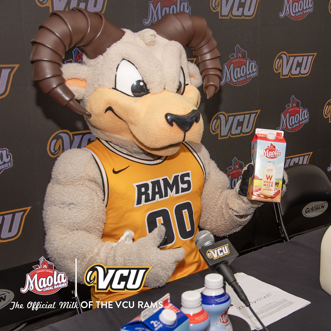 Rodney is ready! Big in-state rivalry tonight as @vcu_hoops takes on Radford. See you at 7 at the Siegel Center! Raise your glass to the Rams, who are powered by Maola, the Official Milk of the VCU Rams! 🥛🏀

#LetsGoVCU