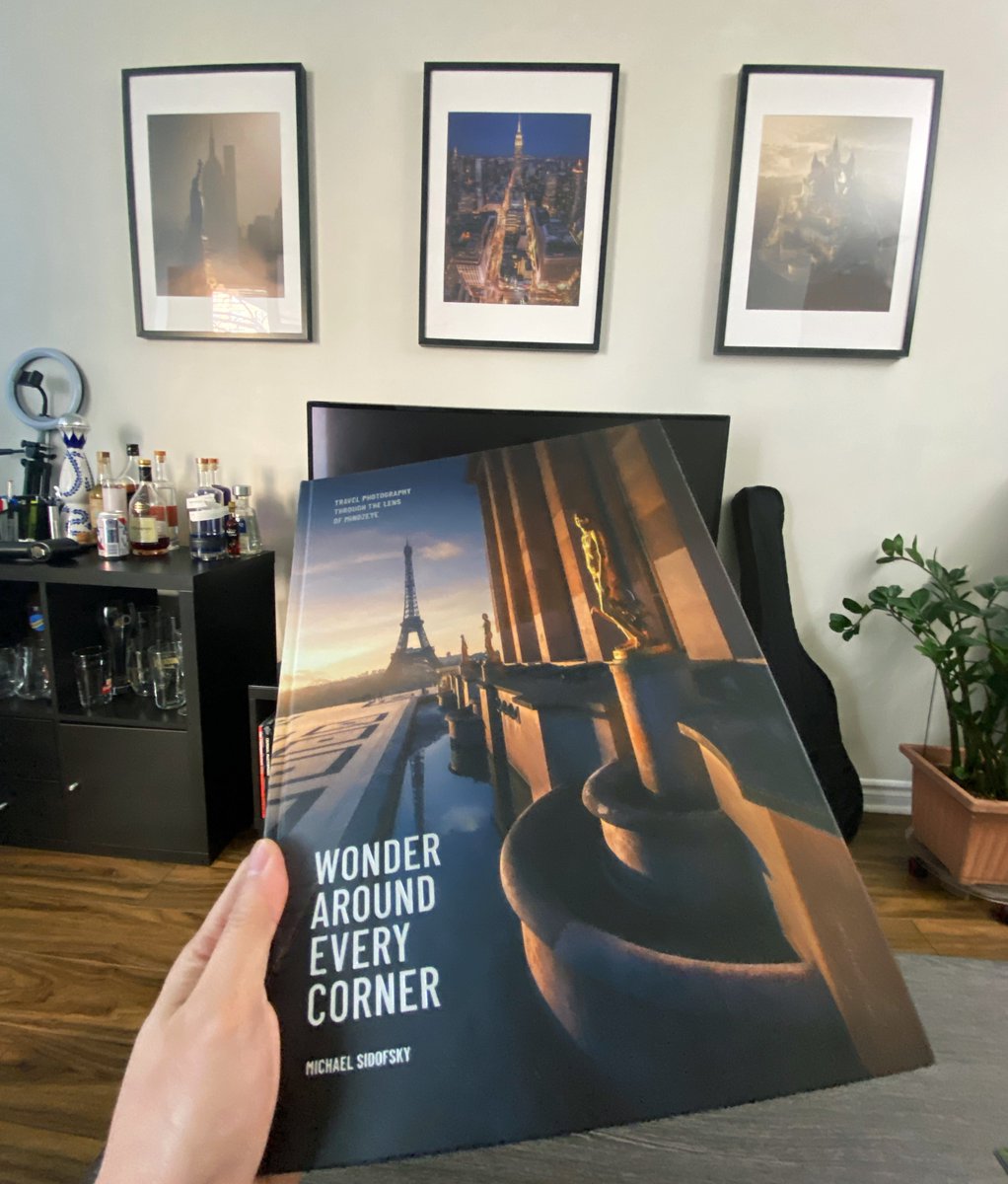 EricMarkDo's tweet image. It’s a @mindzeye art takeover in my living room lol