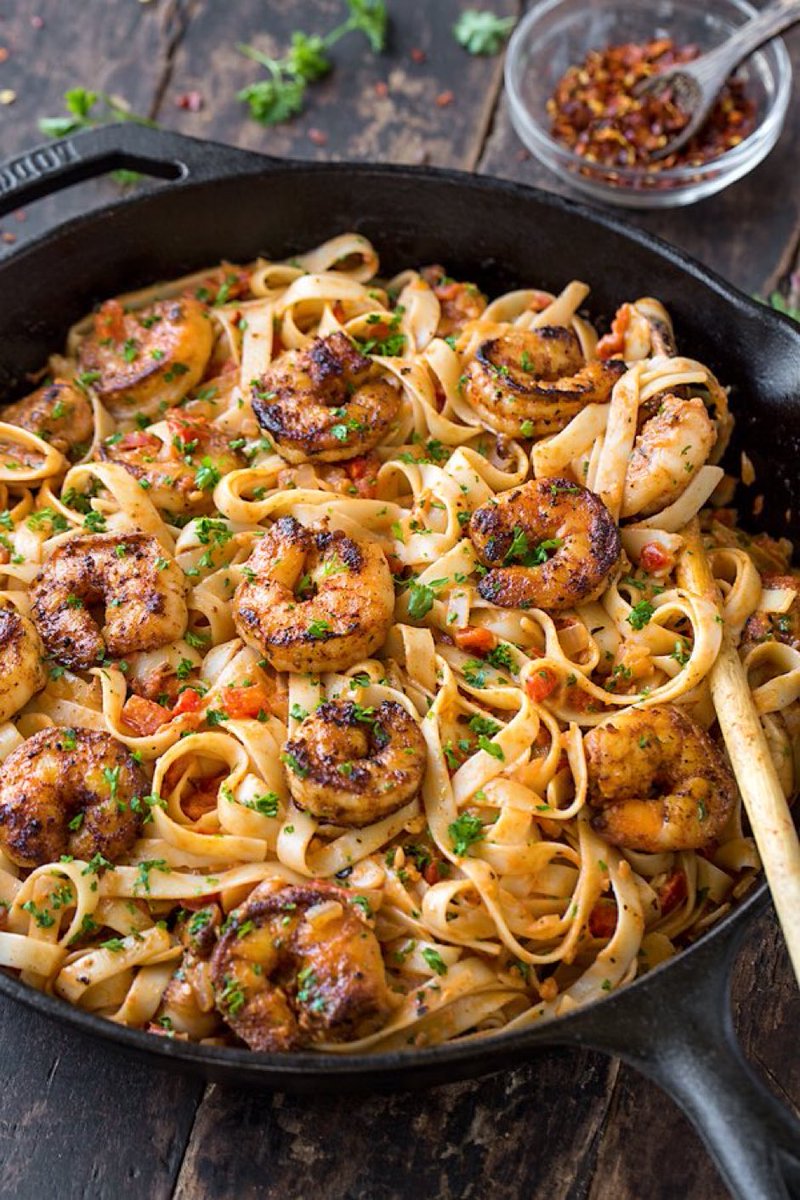 Do pasta and seafood go together?