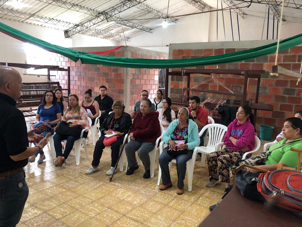 J_X_R_D_Ximena's tweet photo. #ICipasTerritorial en este momento se lleva a cabo la sesión número 2 del CIPAS territorial en Concepción Santander, organizado por el #CEADMálaga y con la participación de la asociación #ASMUARCON
#UNADEnElTerritorio @ElOIRdelaRegion @OIRZonaOriente @UnadZcori @UniversidadUNAD https://t.co/7z2lnp8SUX