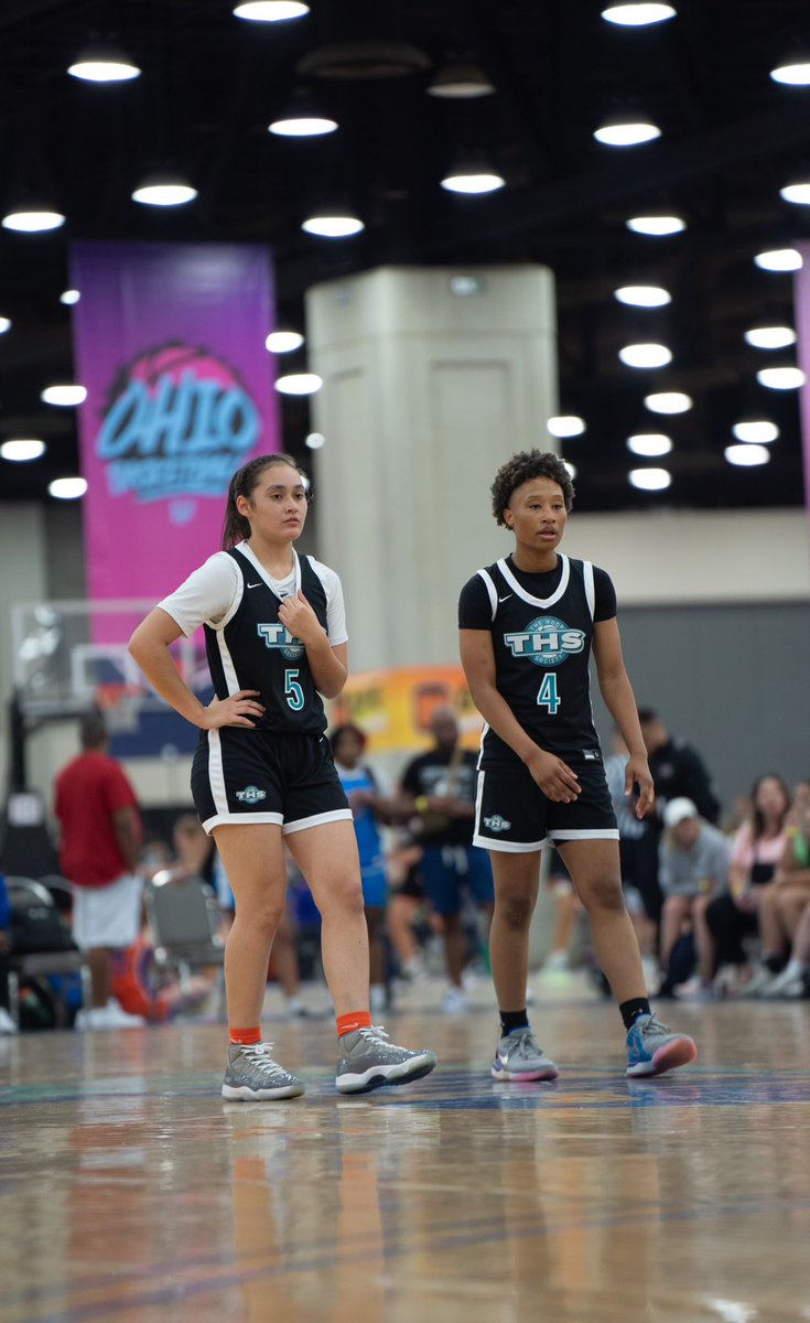 Top performances last night (1 mon) from some THS fam: <a href="/thshoopz/">THS</a> 🏀 🔥🔥

▪️Rihanna Deleon - 38 pts (10 3s)

▪️Shreya Jategaonkar - 30 pts 4 ast 5 stls

▪️Nyla Wold - 26 pts 7 rebs 4 blks

▪️Mariyah Brown - 18 pts 14 rebs

▪️Heather Baymon - 16 pts 6 rebs 4 ast 5 stls