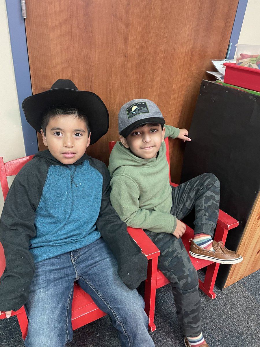 Hailey Elementary tweet media