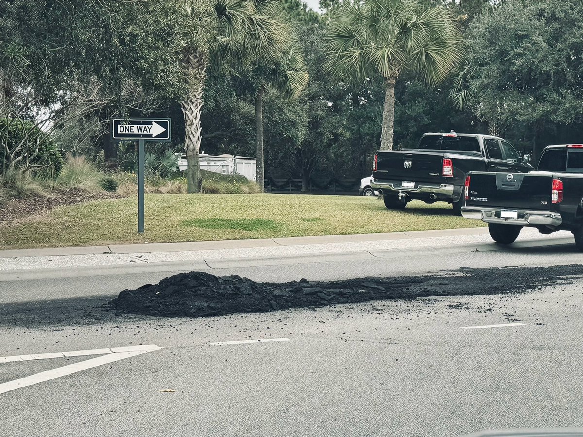SeabrookIslnd87's tweet photo. TRAVEL ALERT!! Asphalt crews are currently working in the roundabout in front of Freshfields Village. Motorists may experience minor delays when approaching the roundabout. Please use caution when traveling through this area. https://t.co/Y4aRCKrm6O