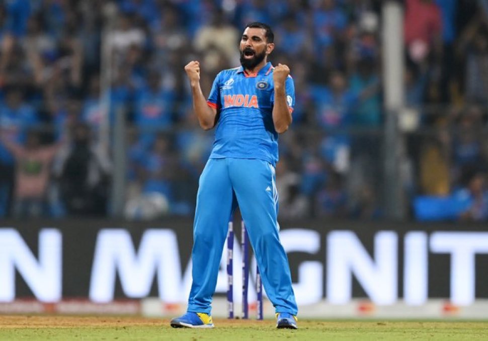 What a Shami Final
<a href="/MdShami11/">𝕸𝖔𝖍𝖆𝖒𝖒𝖆𝖉 𝖘𝖍𝖆𝖒𝖎</a>. Congratulations <a href="/ImRo45/">Rohit Sharma</a> and Team India. Fantastic teamwork. Brilliant all round performance with bat, bowl and some superlative fielding....
#ShamiFinal
