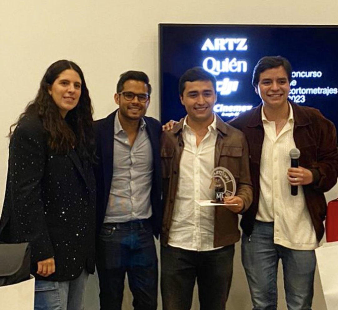 Alumni prepa UP tweet media