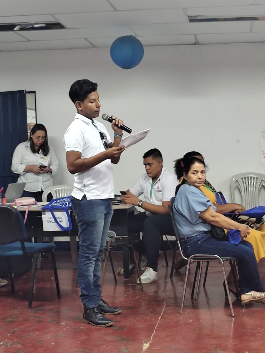 DanielaPino23's tweet photo. Socialización de la agenda comunitaria carpa 4 
#ceadcurumani #zcarUnadenterritorio #CampamentoOIRTerritoriosdePazyVida #eloirinforma  
@UNAD_ZCAR 
@UniversidadUNAD 
@ELOIRdelaregion
#ZCAResUNADenTerritorio https://t.co/p6egkYwfJR
