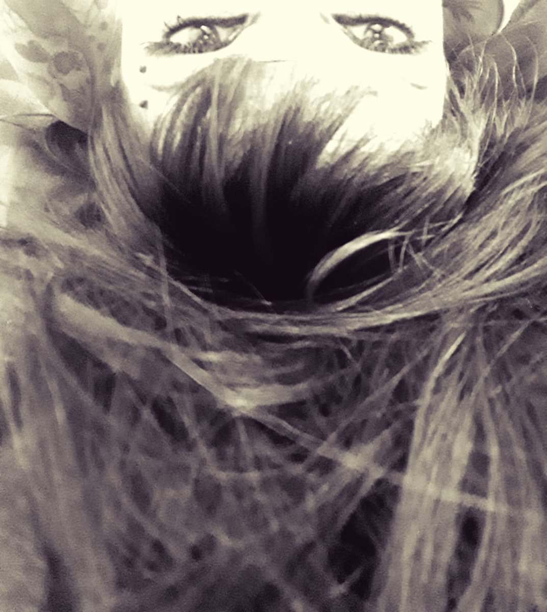 "ME VIRA DE PONTA CABEÇA"