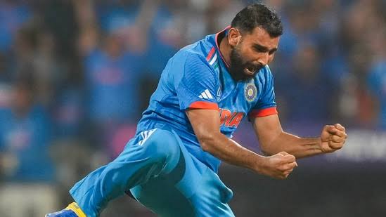 apnapay1's tweet photo. Historic moment! Mohammad Shami's outstanding performance with 7 wickets leads India to a spectacular win . Celebrate the victory with cashback on every transaction using #ApnaPay. Cheers to #TeamIndia!  #ShamiRecord #IndiaWins #ApnaInfotech

Download app: https://t.co/iUM4zffj4y https://t.co/x1WZs9TdWP