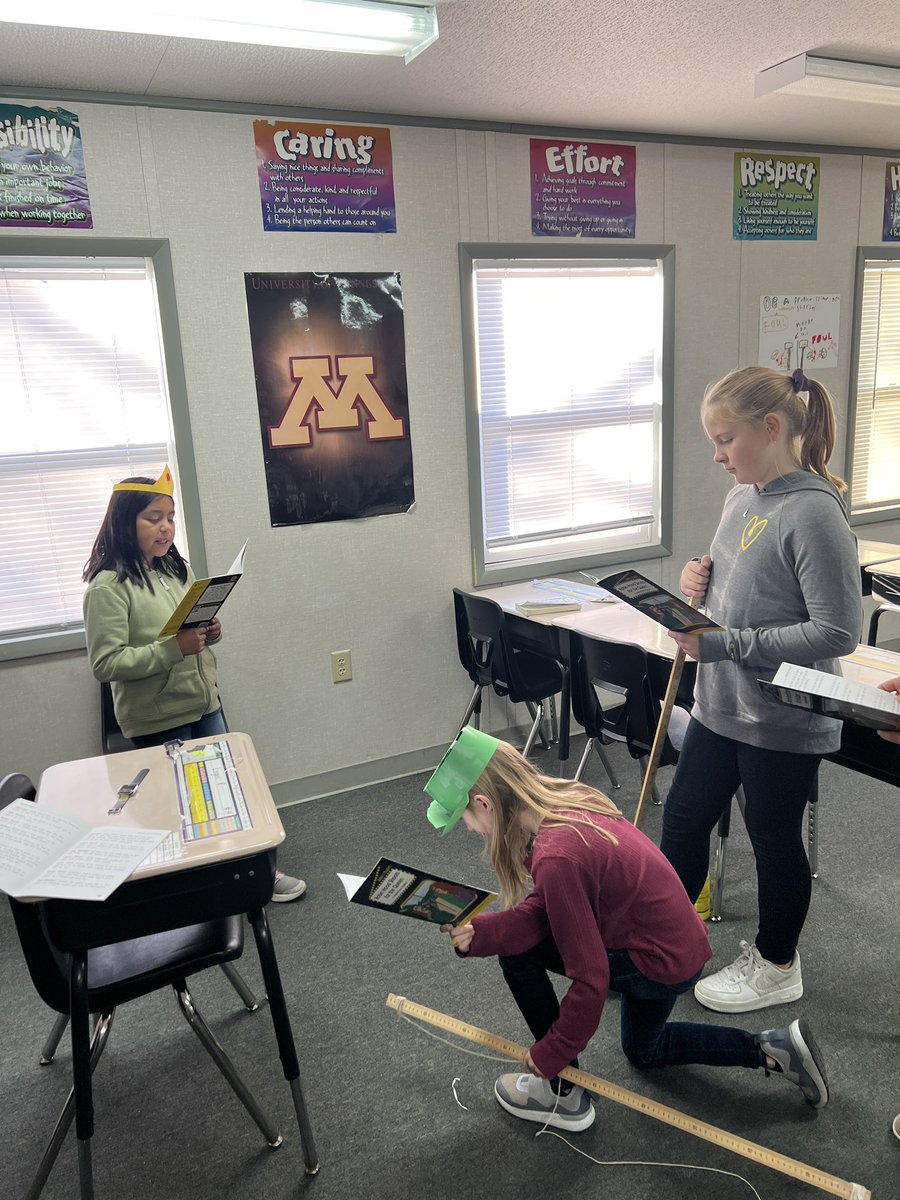 mr_goudy's tweet photo. In reading block we are practicing for our performance of “How Robin Hood Shot for the Queen”

#hlwwproud
#hlwwlakers
#4thgradelife https://t.co/Z6aKbRLp7k