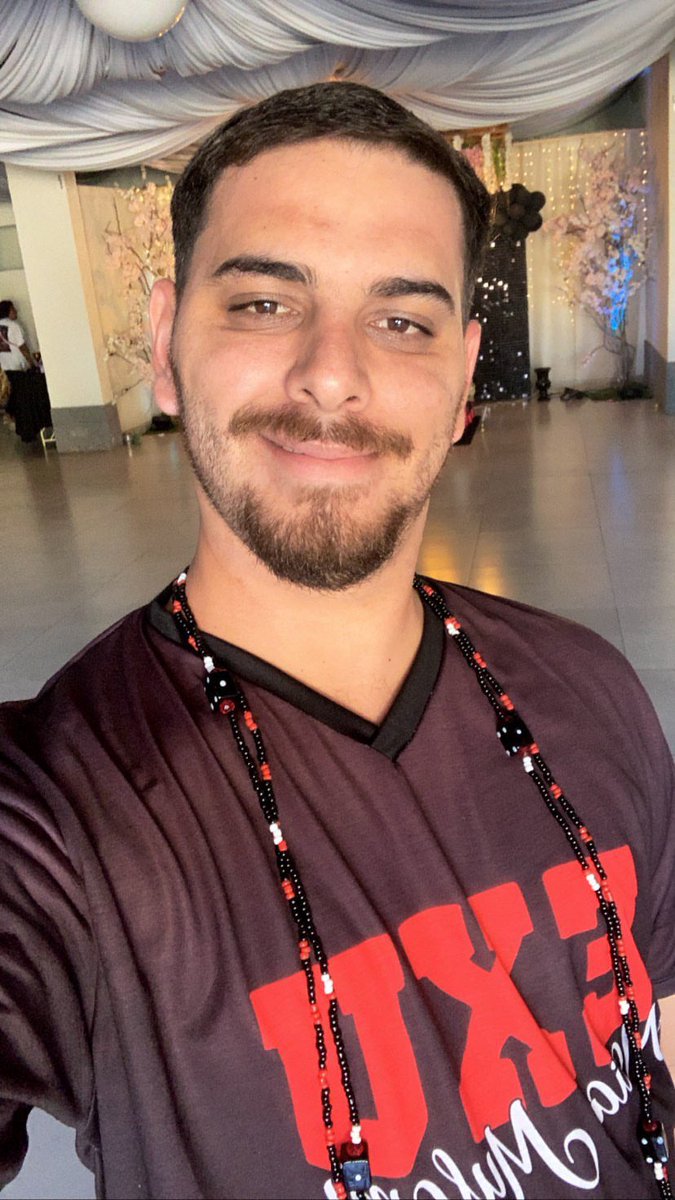 🤴🏼 tweet media