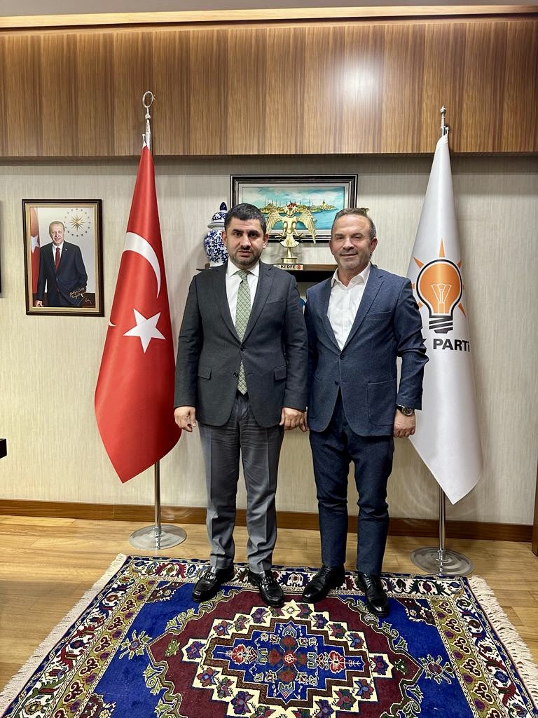 yahyacelik_'s tweet photo. 📍TBMM

Bizleri ziyaret eden;
▪️Artvin İl Gençlik Kolları Başkanımız Doğukan İslamoğlu
▪️Trabzon İl Gençlik Kolları Başkanımız Mahmut Çavuş
▪️Düzce Akçaabat İlçe Başkanımız Ahmet Hüseyin Altıntepe 
▪️Mehmet Çon 
▪️Mustafa Özdemir
▪️Hasan Basri Cengiz
▪️Salih Zeki Çetinkaya
▪️Fatih Karataş, Mehmet Nesih Tacar, Samet Meriç, Olcay Koç’u Gazi Meclisimizde misafir ettik. 

Nazik ziyaretleri nedeniyle misafirlerimize teşekkür ediyoruz.