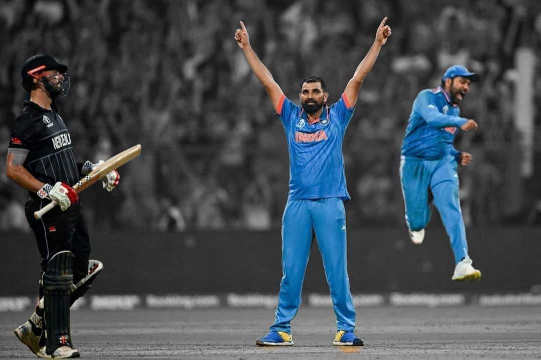 तेरे आगे जहां और भी है ,,
शानदार जिंदाबाद टीम इंडिया
#Shami 
#ViratKohli𓃵 
#IndiaVsNewZealand