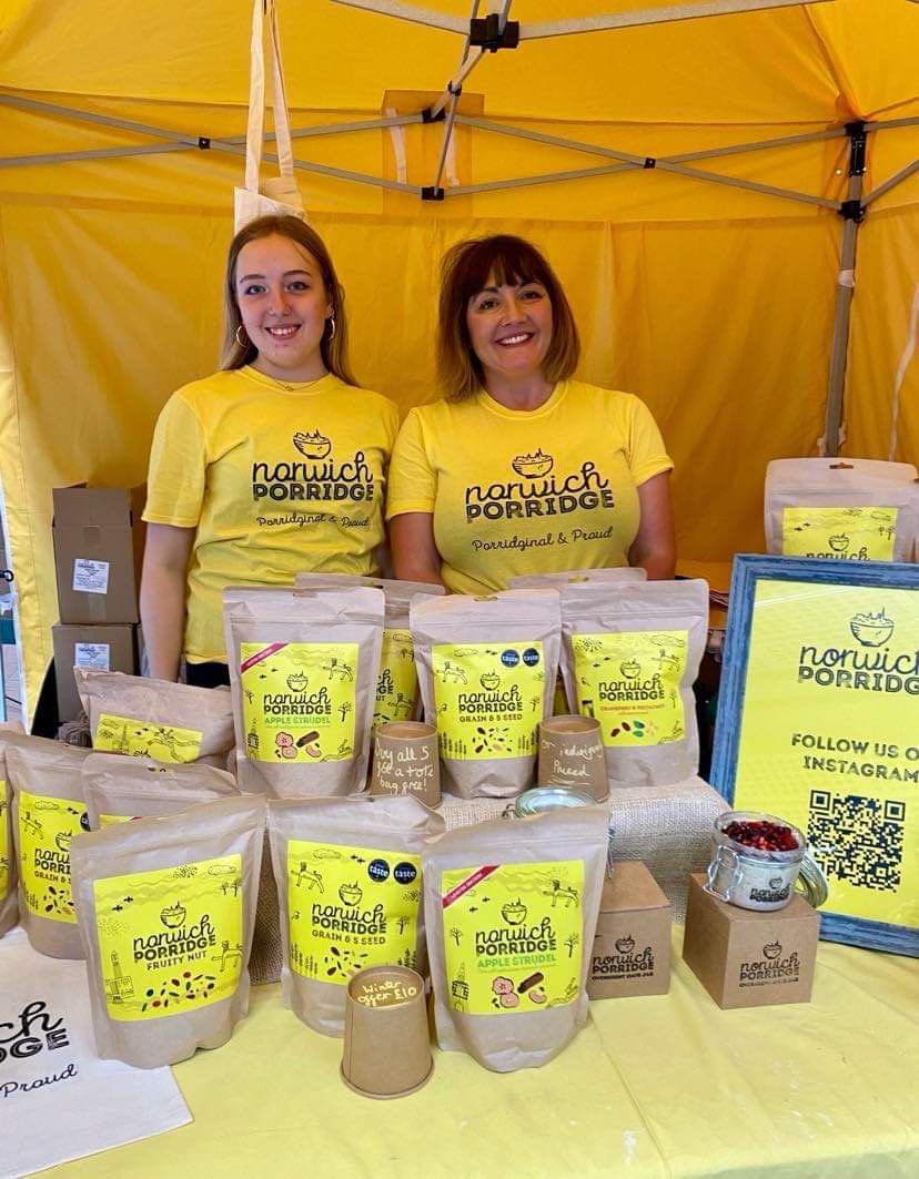 3 Years of this absolute legend! Big thanks to the Porridge Lady, a driving force behind Norwich Porridge, Jodie Huggins 💥
#porridge #porridgelady #thankyou #employeofthedecade 🙏