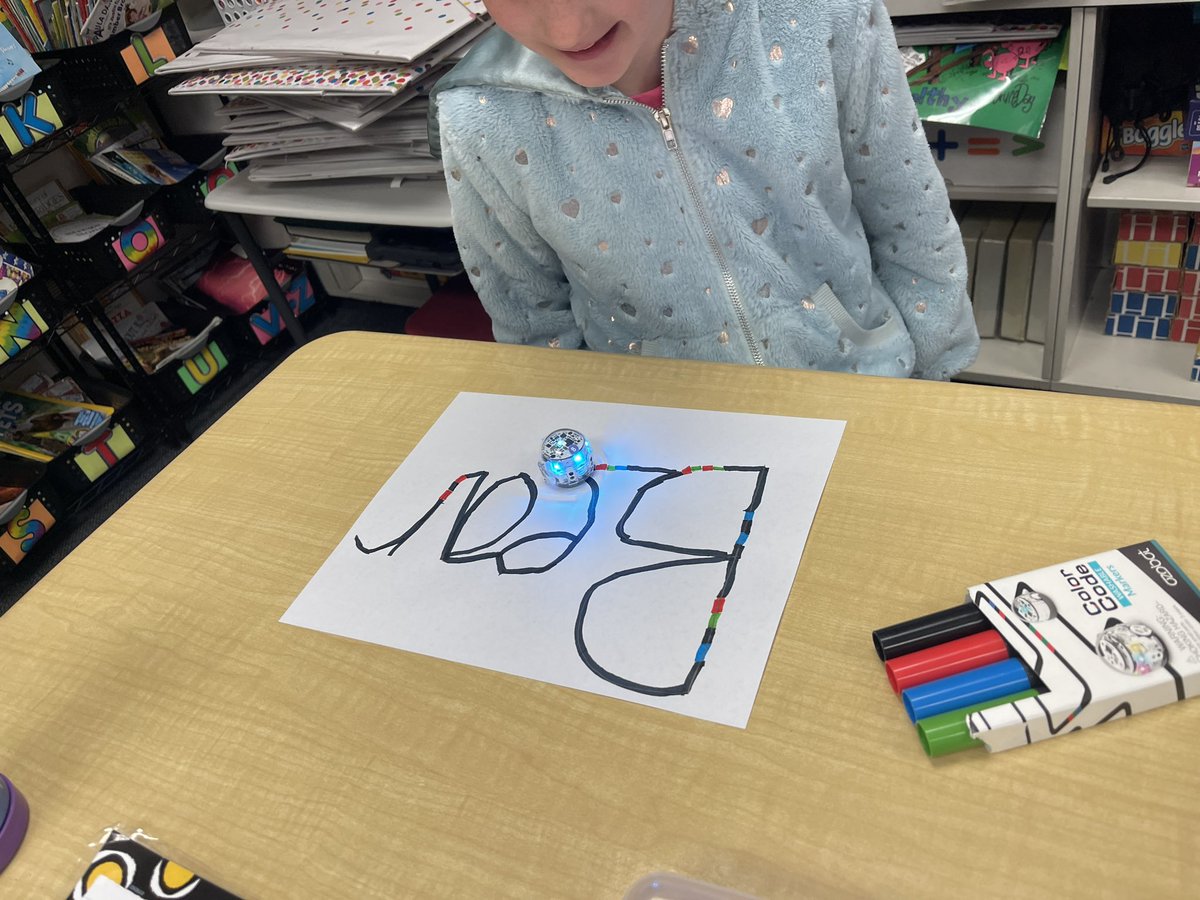 The #ozobots <a href="/NESD/">Northeastern Bobcats</a> have been loved this week! Today, 2nd graders coded character traits. 🤖 <a href="/ozobot/">Ozobot</a>