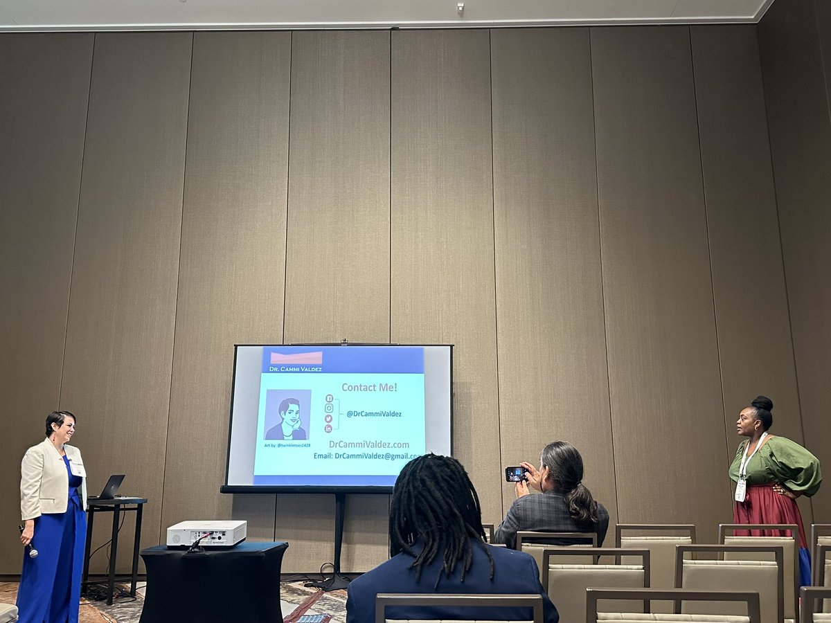 #SWRM2023 Diversity in Chemistry & STEM special session presenting on my experience “Supporting diverse undergraduate students in STEM” #womeninchemistry #diversityinstem #diversityinchemistry #steminist #diversitymatters #thisiswhatascientistlookslike #chemistry #swrm #acs