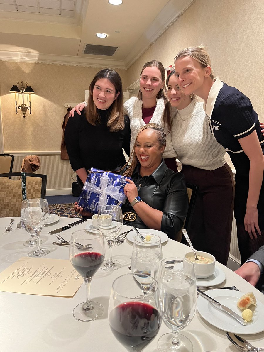 Dana Rowe tweet media