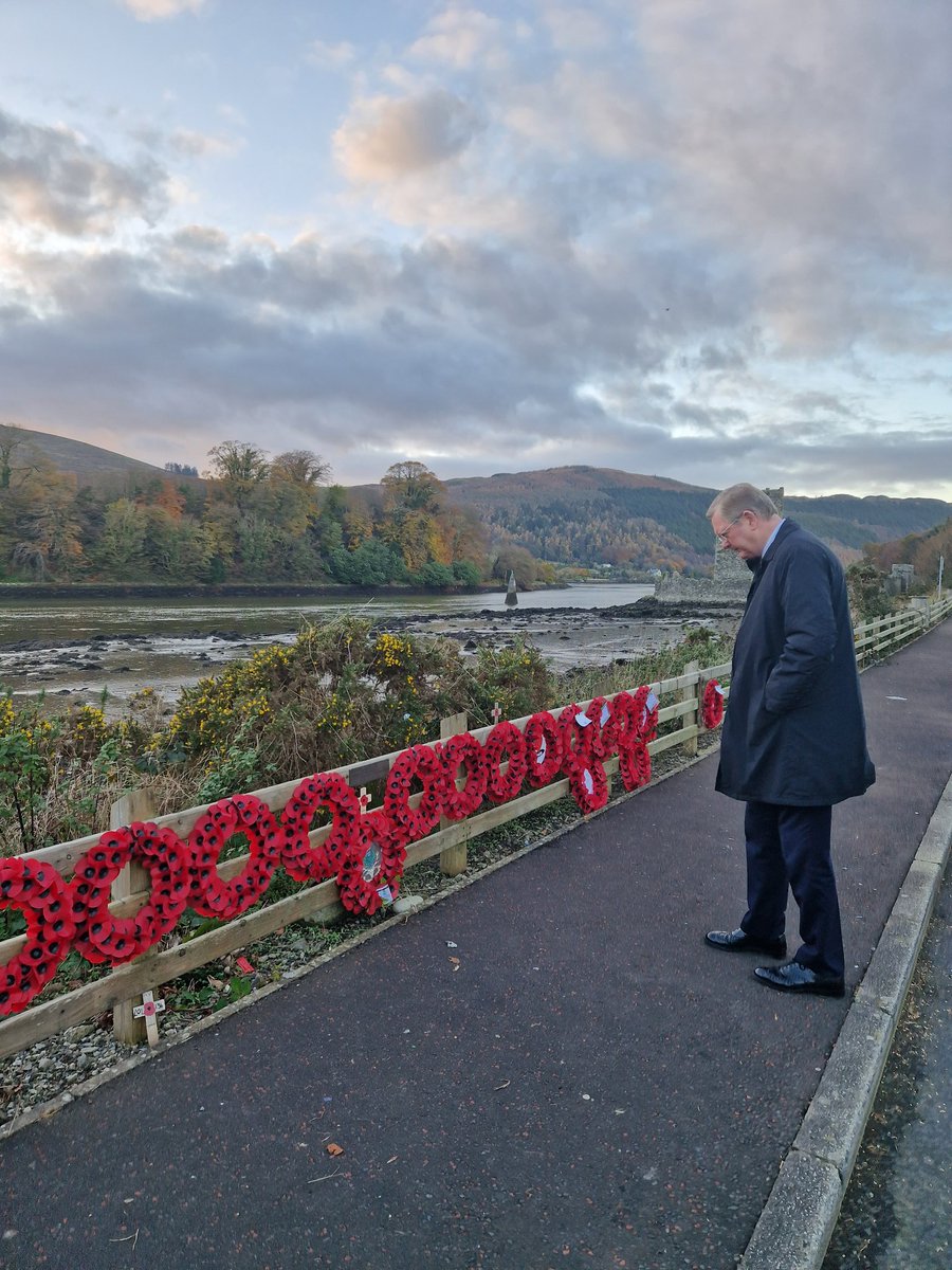 JMCaine's tweet photo. Humbling experience paying my respects to those soldiers who were brutally murdered by the IRA at Narrow Water in 1979. Terrorism in NI, republican and loyalist, was never justified and was always wrong. #remembrance https://t.co/fL2EnjfRCt
