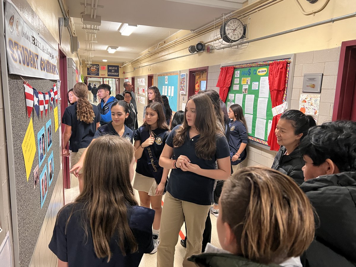 BELLAcademy's tweet photo. BELL Academy student ambassadors proudly provide tours to interested families. This student-led tour offered detailed information about Regents Readiness, Schoolwide Enrichment, Family Involvement, Sports Programs, and the many ways students are included here at #BELL! https://t.co/HSYmbFPKv7