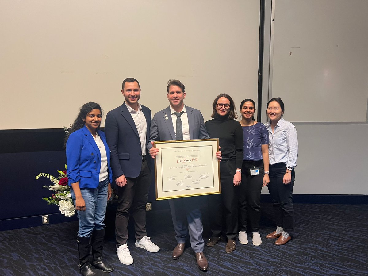 Zangi_modRNA_Lab (@labzangi) on Twitter photo Yesterday, we celebrated Lior as he was awarded with the Chan Soon-Shiong Professorship in Cardiovascular Research. We are proud to be your mentees <a href="/LiorZangi/">Lior Zangi</a> and we are excited to see all the achievements that are yet to come! Hope you're enjoying your Zangi lab-made crown 😉 Yesterday, we celebrated Lior as he was awarded with the Chan Soon-Shiong Professorship in Cardiovascular Research. We are proud to be your mentees <a href="/LiorZangi/">Lior Zangi</a> and we are excited to see all the achievements that are yet to come! Hope you're enjoying your Zangi lab-made crown 😉