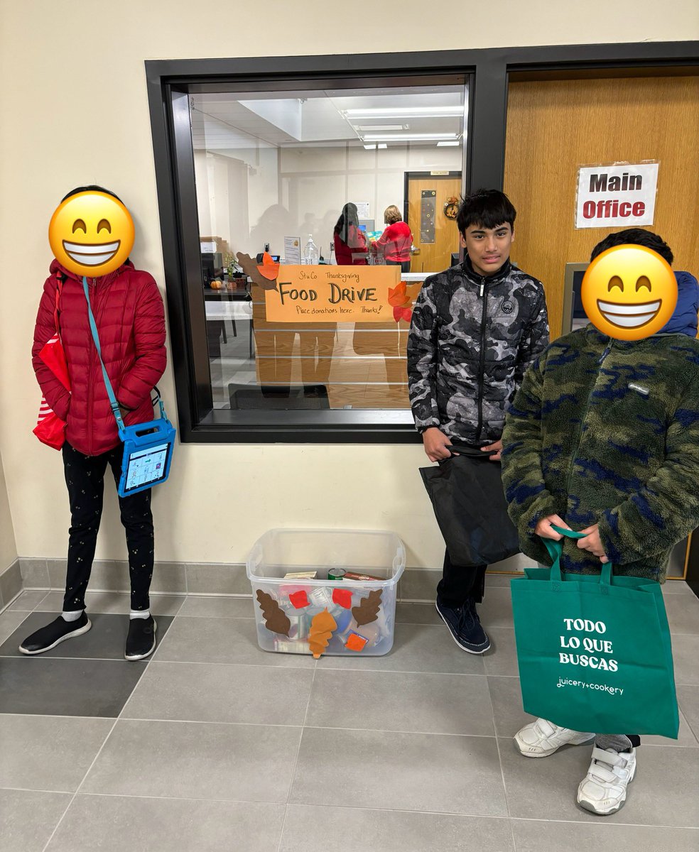 DrSchimpfCMS's tweet photo. So thankful to #Panthers in our #CommunityBasedInstruction classes for donating to the CMS Student Council Thanksgiving Food Drive! All #TEAMCommUNITY students and staff are welcome to participate through Tuesday! #wwprsd https://t.co/CiOR2pMdDb