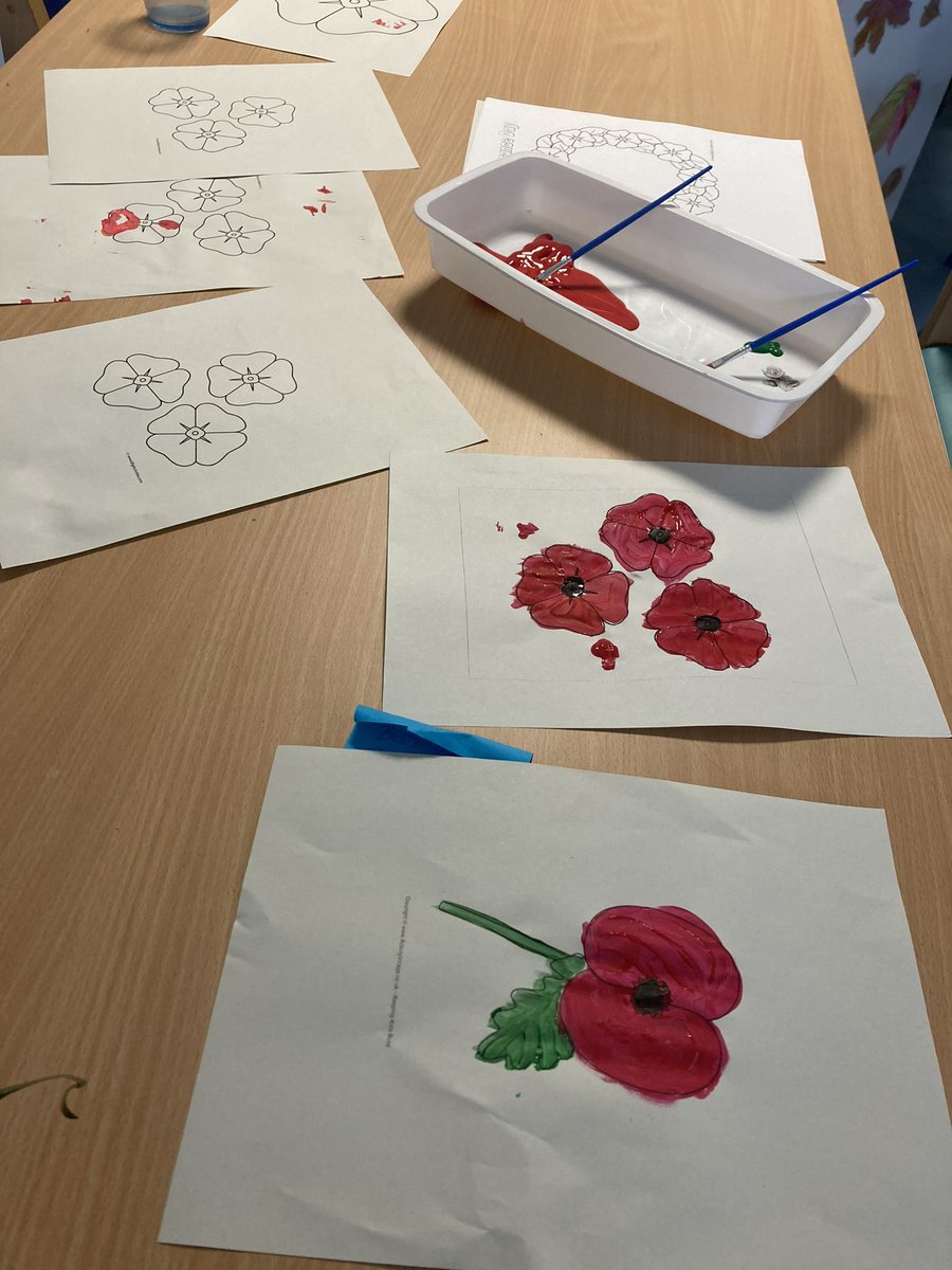 RCHTMACTEAM's tweet photo. Our patients appeared to enjoy creating a beautiful display on Tintagel last week. A week of reminiscing and remembering.

#RCHTWeCare #MACTEAM #RCHT #TeamUEE #Tintagel #PatientCare #Remember #Poppies https://t.co/nsbMkD9VRB