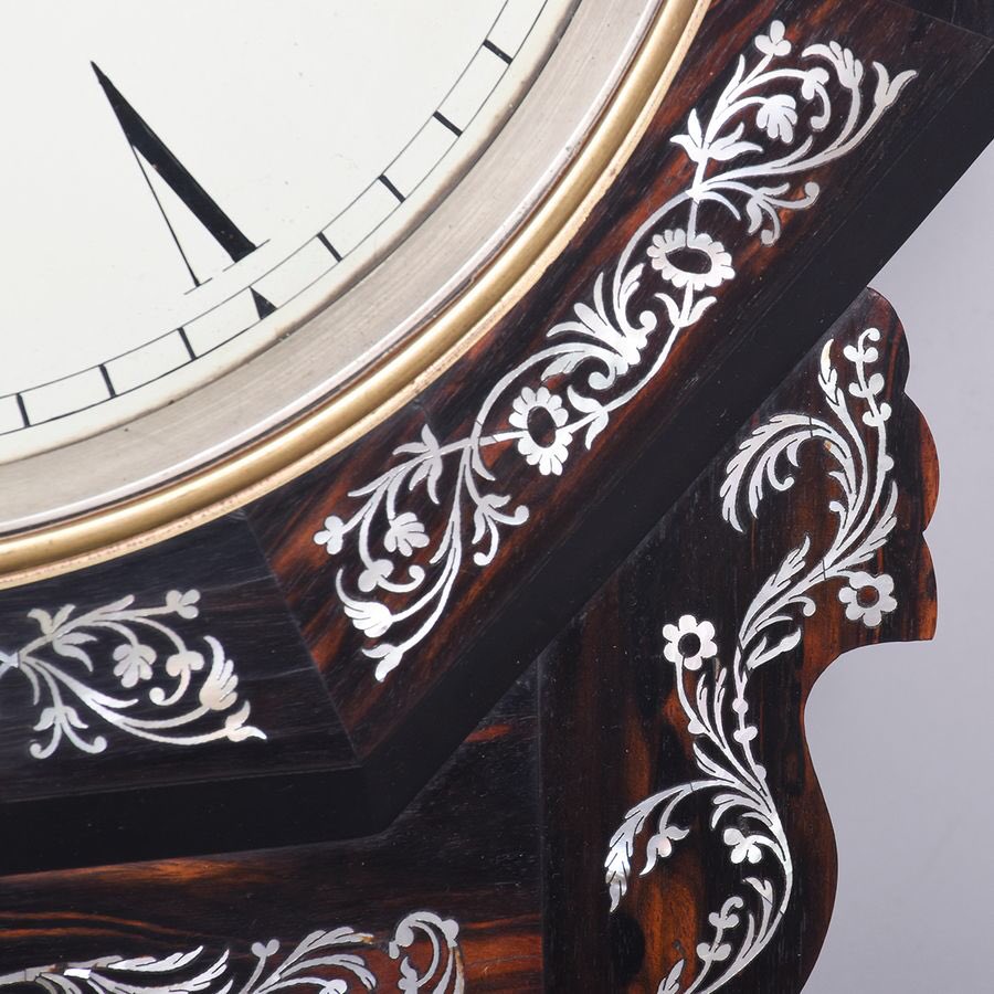 Love_antiques's tweet image. 🧡 William IV Calamander &amp;amp; Mother of Pearl Inlaid Clock

❓ Exceptional piece - beautiful design and craftsmanship. Circa 1830.

Price: £1,850 / $2,300

👉 View: antiques.co.uk/antique/Willia…

#clock #coromandel #clockmaker #williamiv #antique #antiqueclock #antiqueclocks